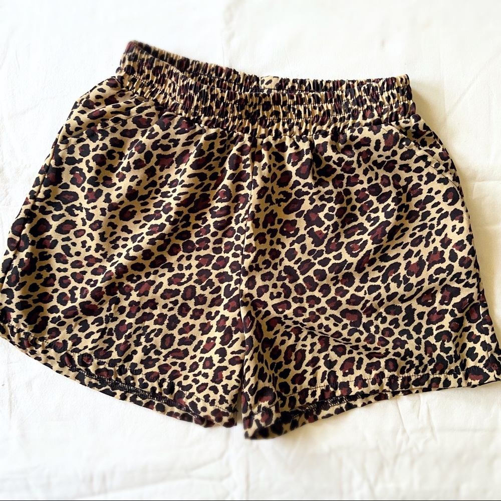 Girls Cheetah Print Pull On Shorts Size L(10/12) - Picture 3 of 10
